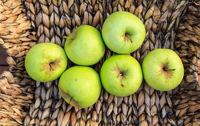 Beneficiile uimitoare ale merelor verzi doftoria